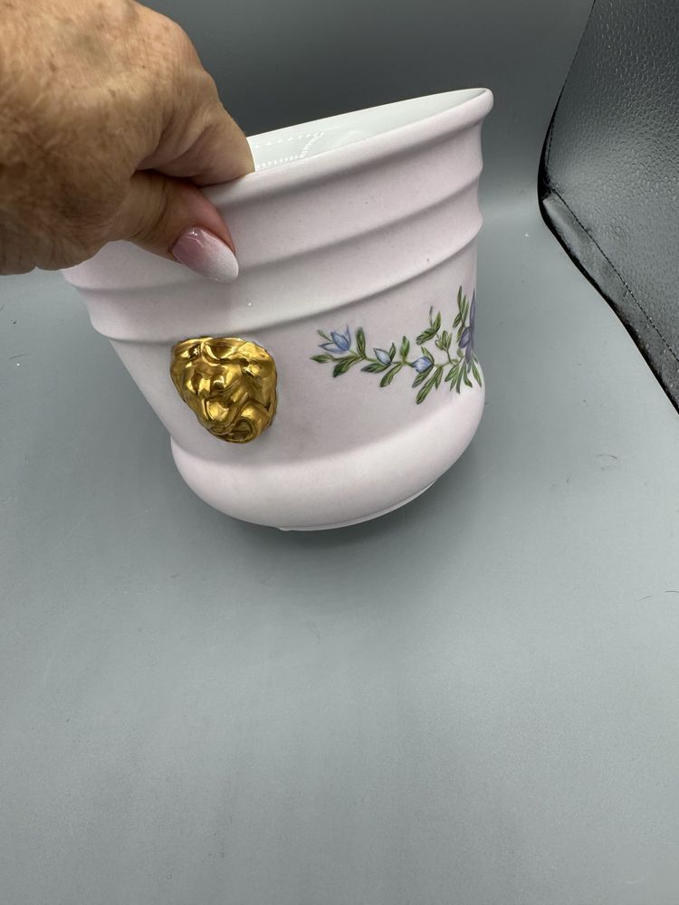 Porcelanowa Oslonka na doniczke