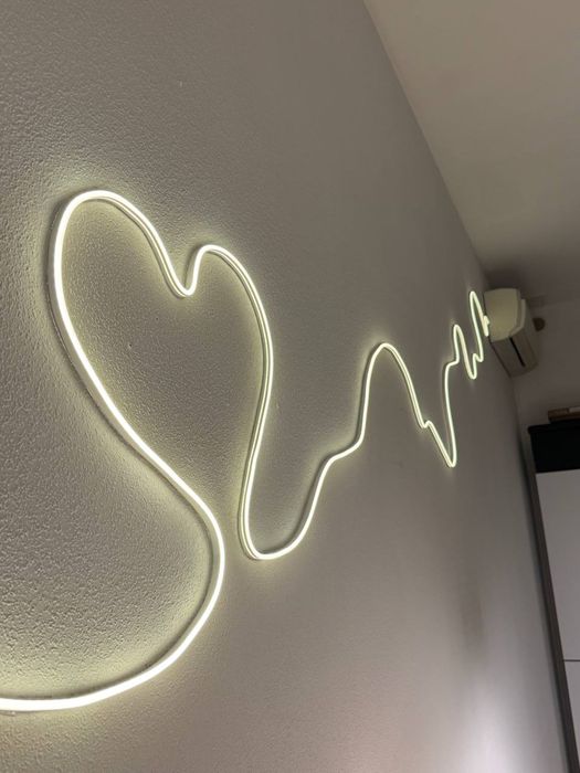 Оренда кушетки для майстра з нарощення вій Харків