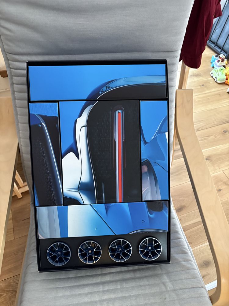 LEGO Technic Bugatti Chiron 42083