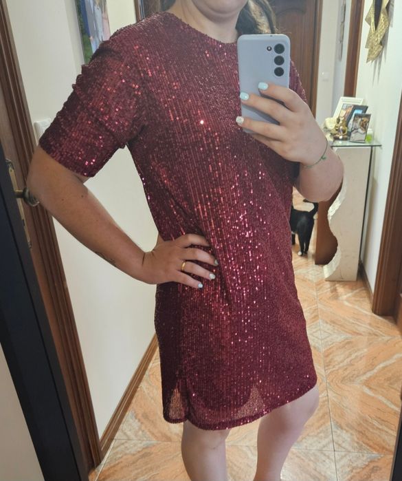 Vestido brilhantes bordeaux (TU) New Collection - novo

Vestido novo,
