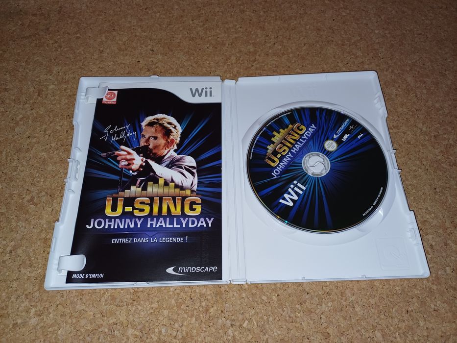 Nintendo wii Johnny Hallyday, U-Sing.
Em bom estado.