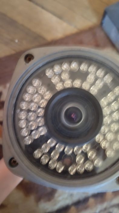 Камера камера на вулицю знімає дуже хорошо робоче мозги камери і камер