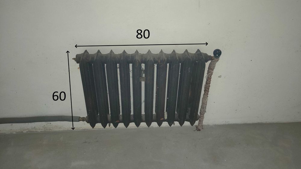 Grzejniki żeliwne / żeberka 130cm i 80cm