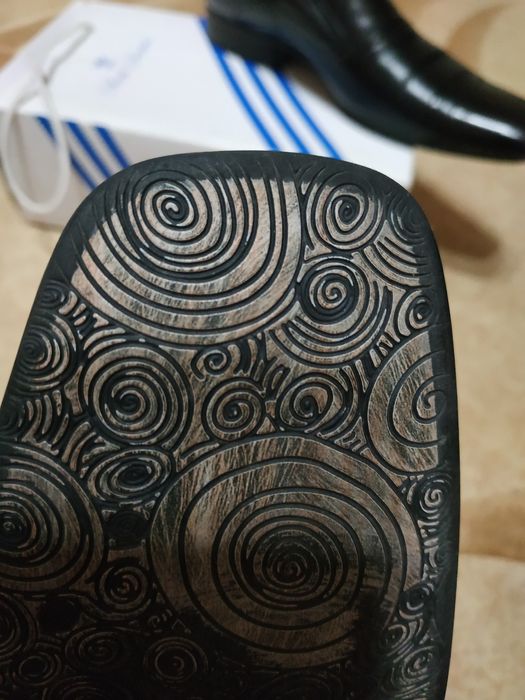 Стильные мужские туфли