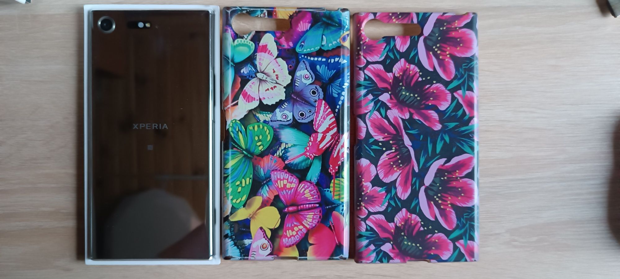 Мобільний телефон Sony Xperia XZ Premium Luminous Chrome