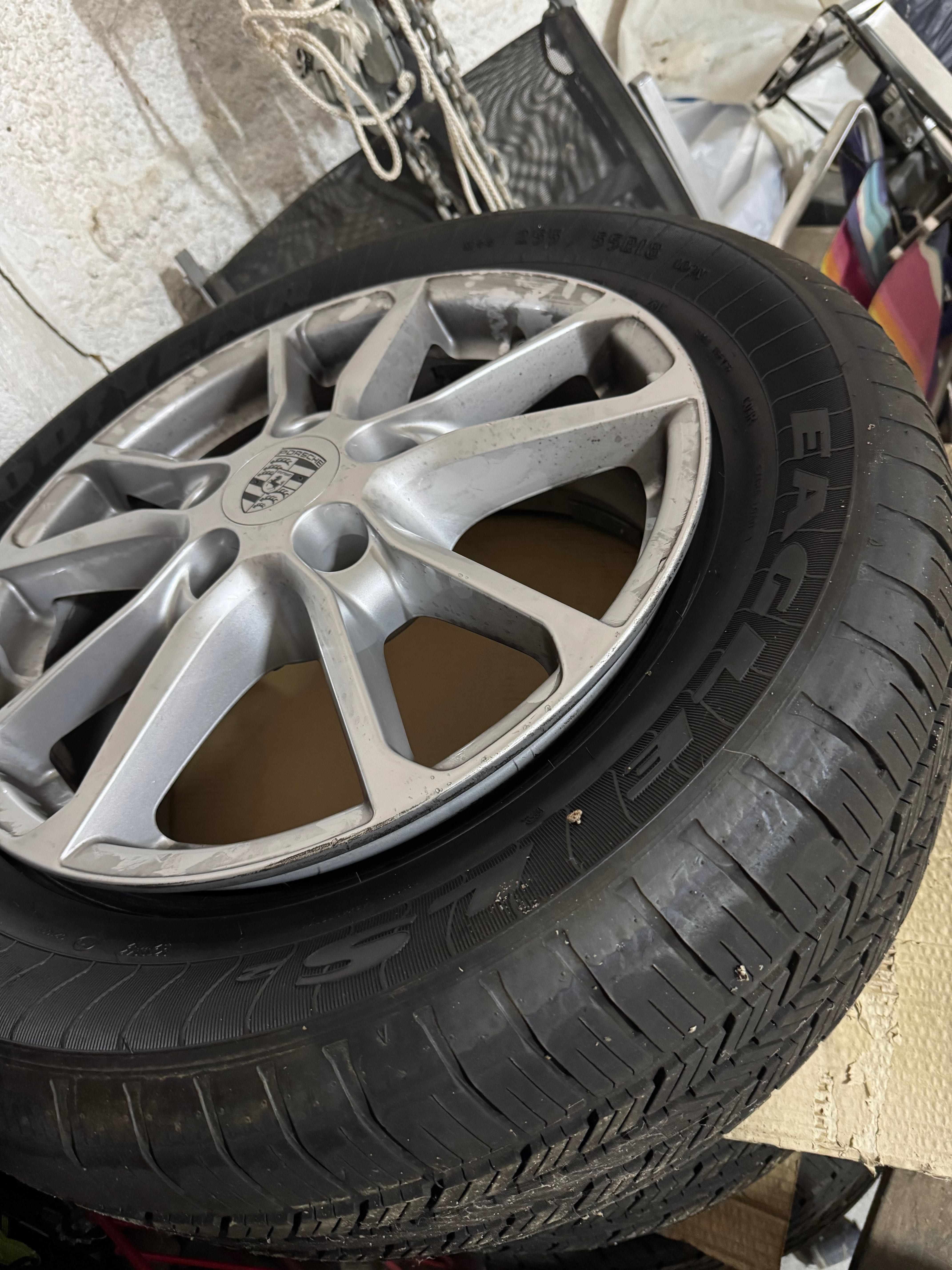 Jantes Porsche + pneus Goodyear