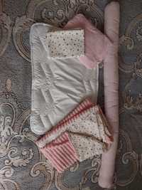 Продам постіль та подушечку для дитячого ліжечка 120×60