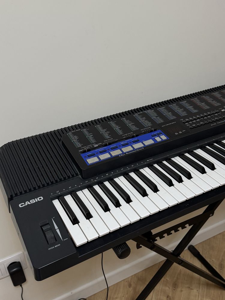 Синтезатор Casio