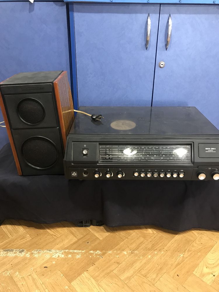 Радіола монофонічна  Ілга -301-1  (СССР)