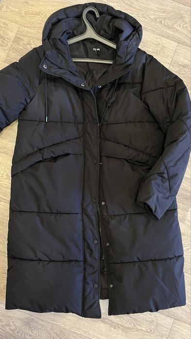 Пуховик жіночий, довгий