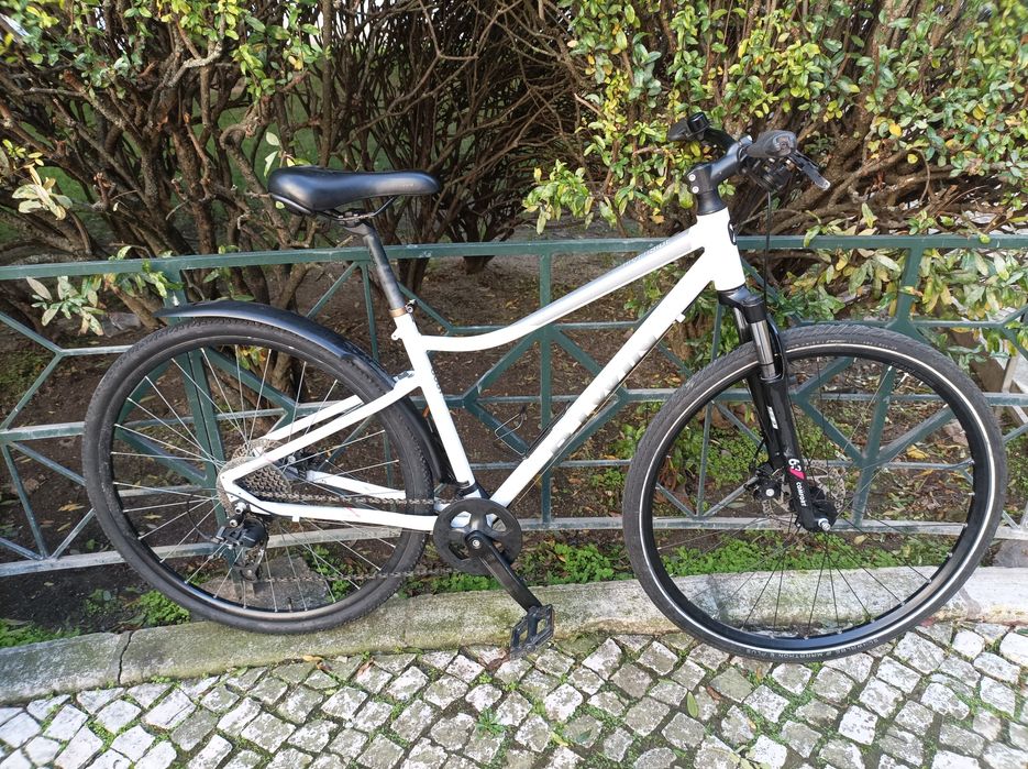 Bicicleta riverside 500