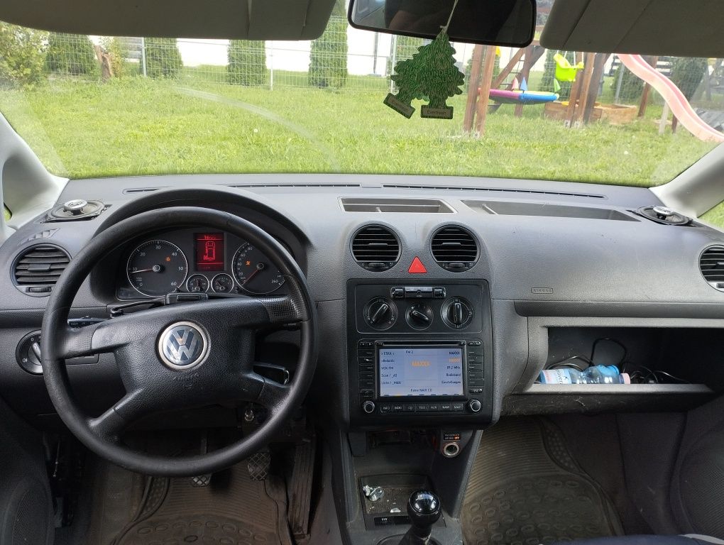 Vw caddy 2004 rok 5osobowy czytać opis