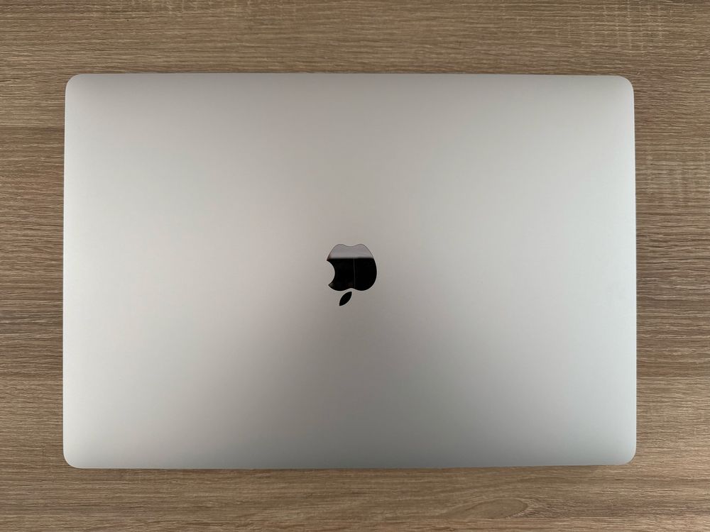 Apple Macbook Pro 16 2019 Intel Core i7 16Gb Ram 500SSD