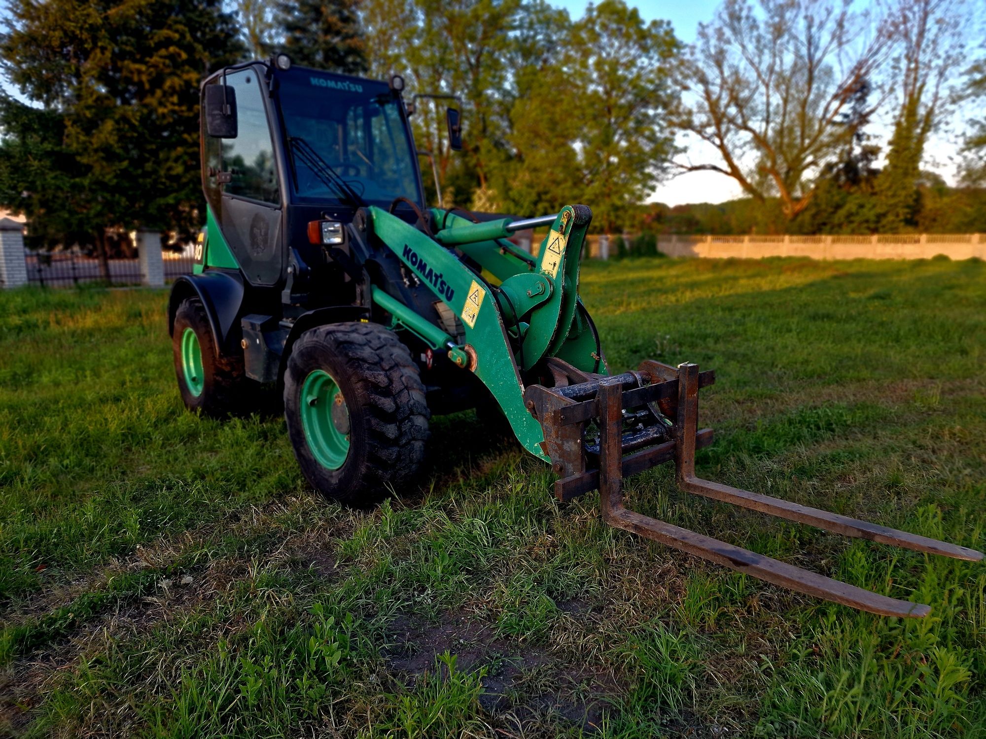 Komatsu WA 80-6 rok 2010 ładowarka kołowa  łamana przegubowa szybkozłą
