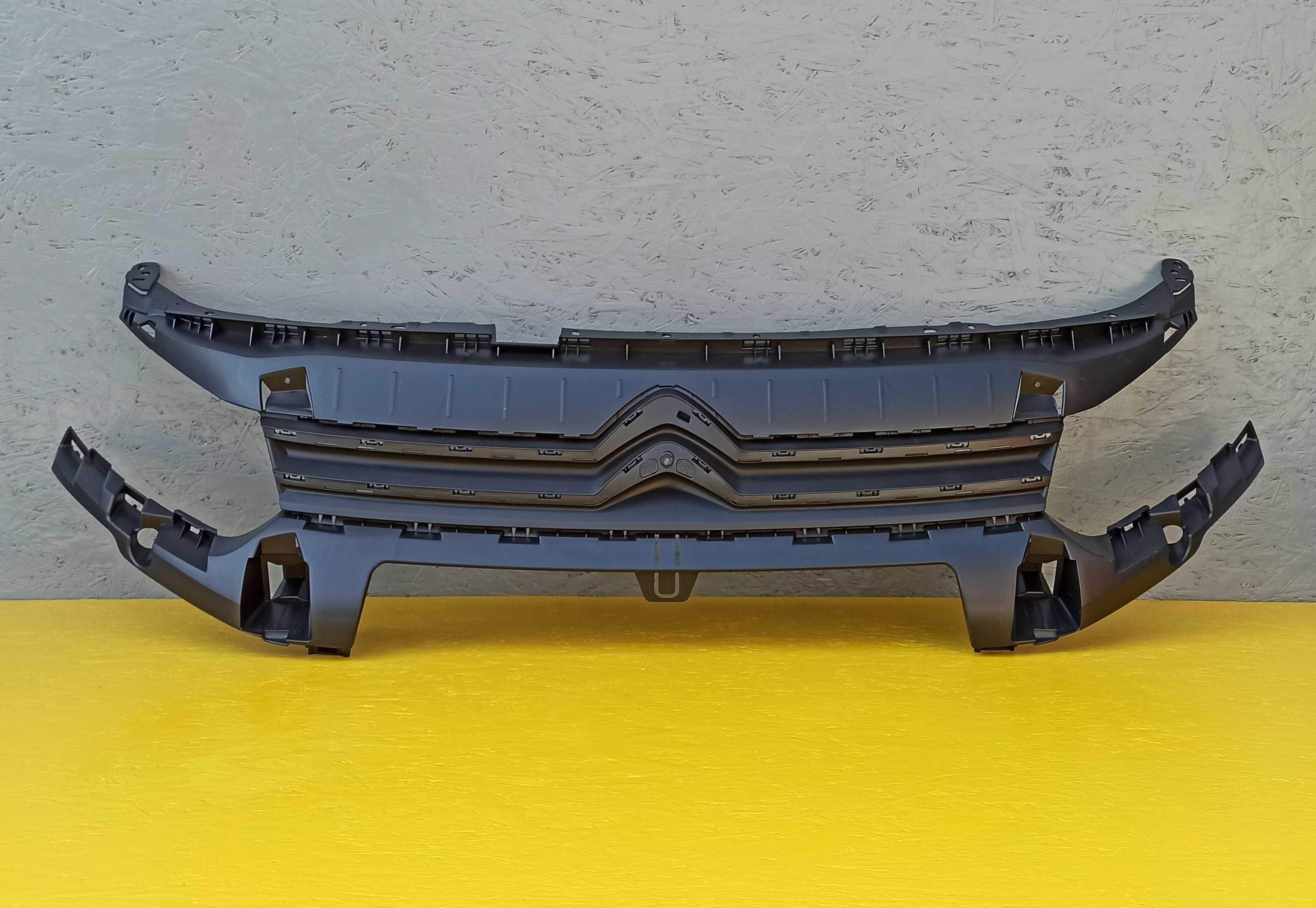 Фара протитуманна на Citroen Berlingo Peugeot Partner Берлинго 18-24р