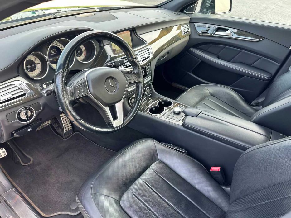 Mercedes-Benz CLS CLS 550 4MATIC      2014