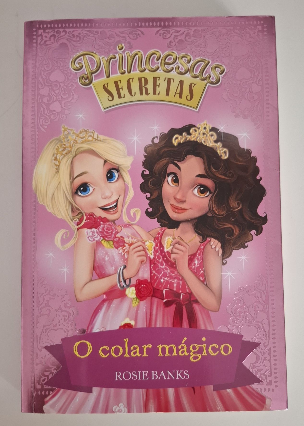 Livro Princesas Secretas: O Colar Mágico – Rosie Banks