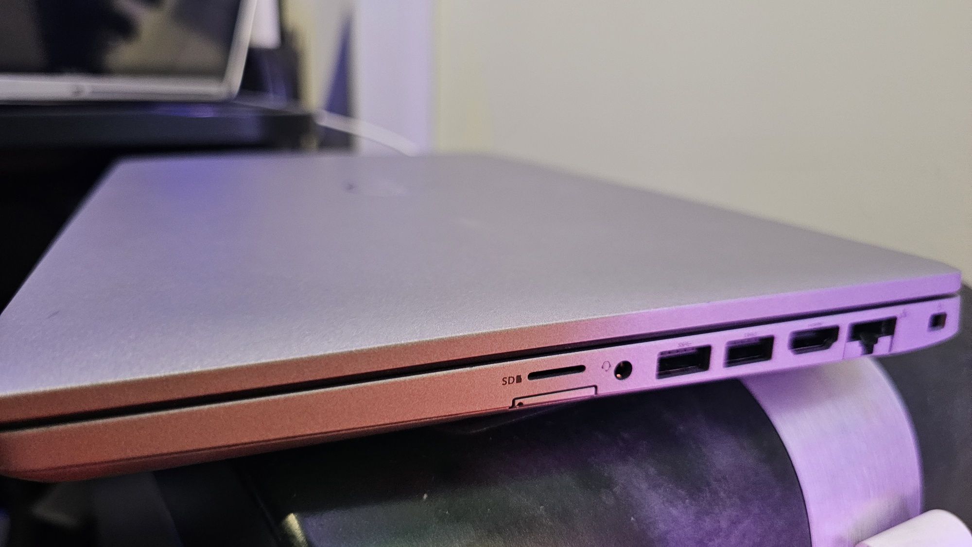 Dell Latitude 5410 i5-10210U 1.6 GHz Turbo 2.11 GHz 8GB Ram 256GB NVMe