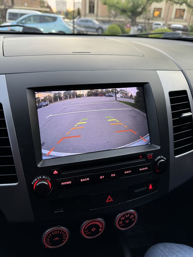 Mitsubishi outlander xl