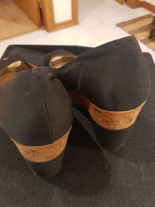 Sapatos Foreva de Senhora salto em cortiça Tamanho 36