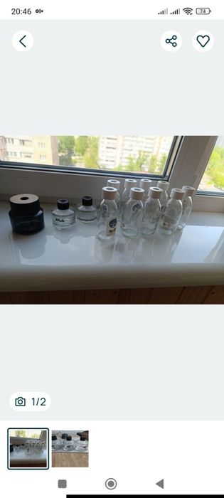 Пусті флакони з пробками