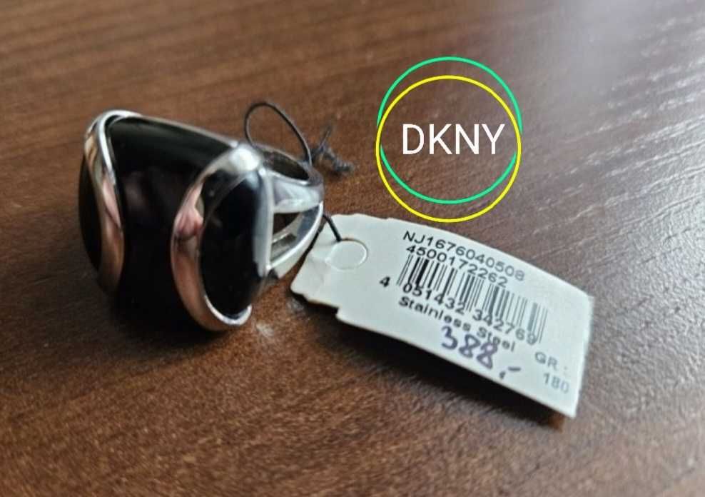 Elegancki Pierścionek DKNY czarny rozmiar 17 NOWY