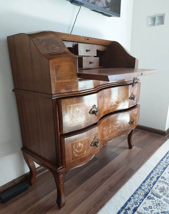 Sprzedam sekretarzyk antyk