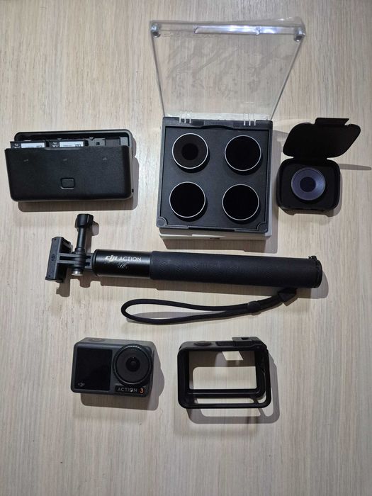 Камера DJI Osmo Action 3 + Лінзи + Кейс + Акамулятори + Штатив