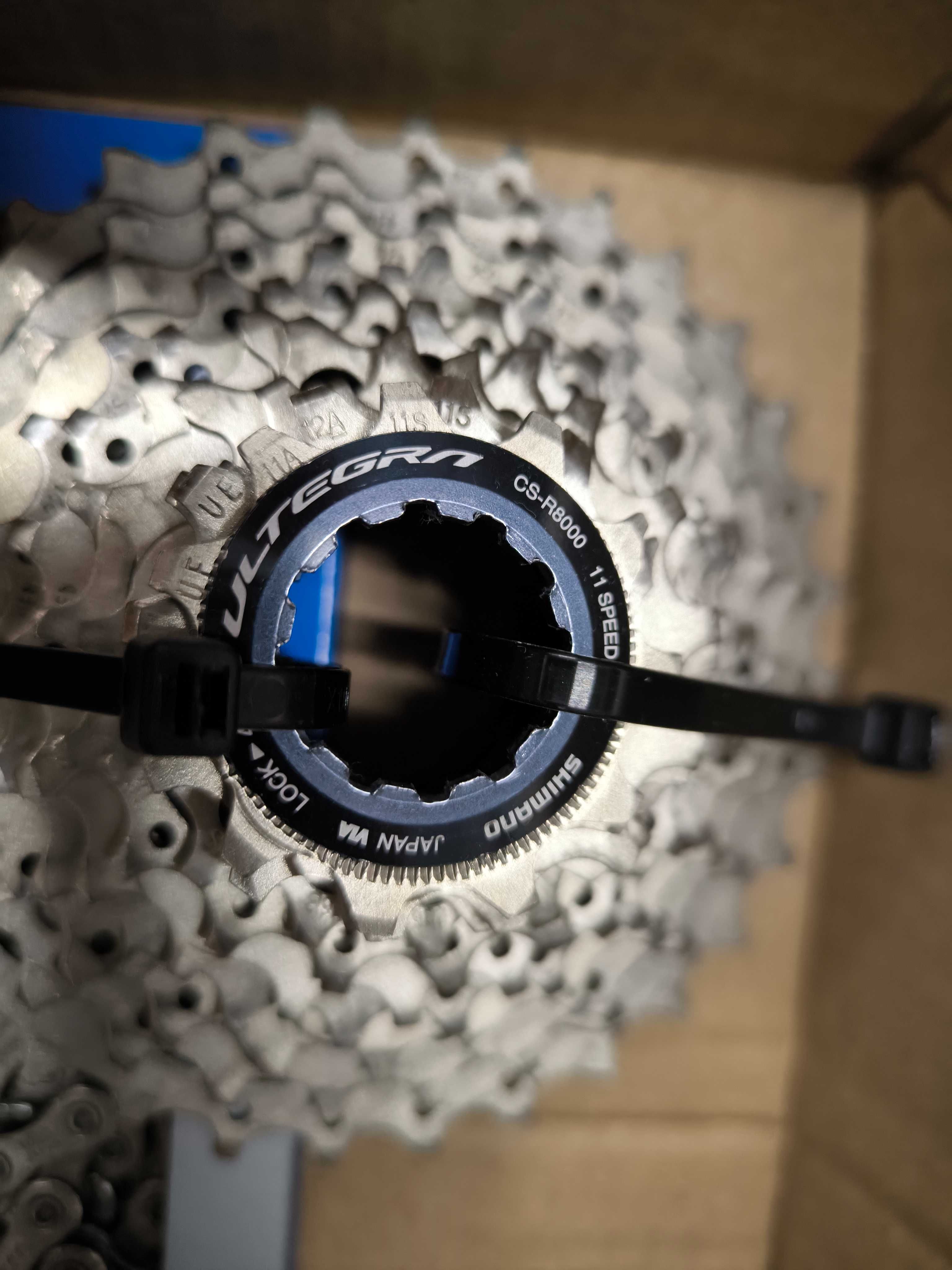 Kaseta + łańcuch ULTEGRA 11rz CS-R8000 + CN-HG601 [NOWE]