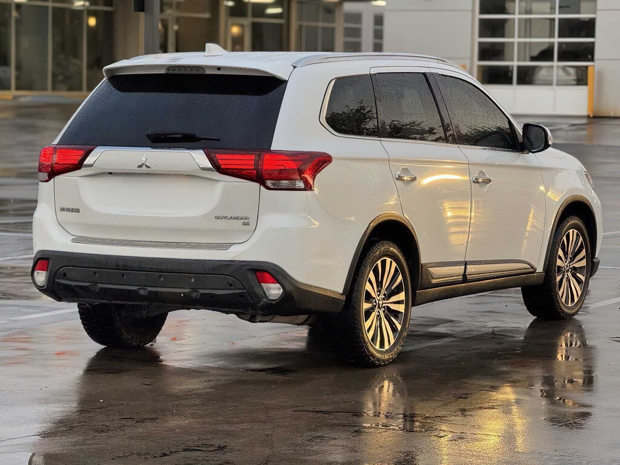 Mitsubishi Outlander Se 2019