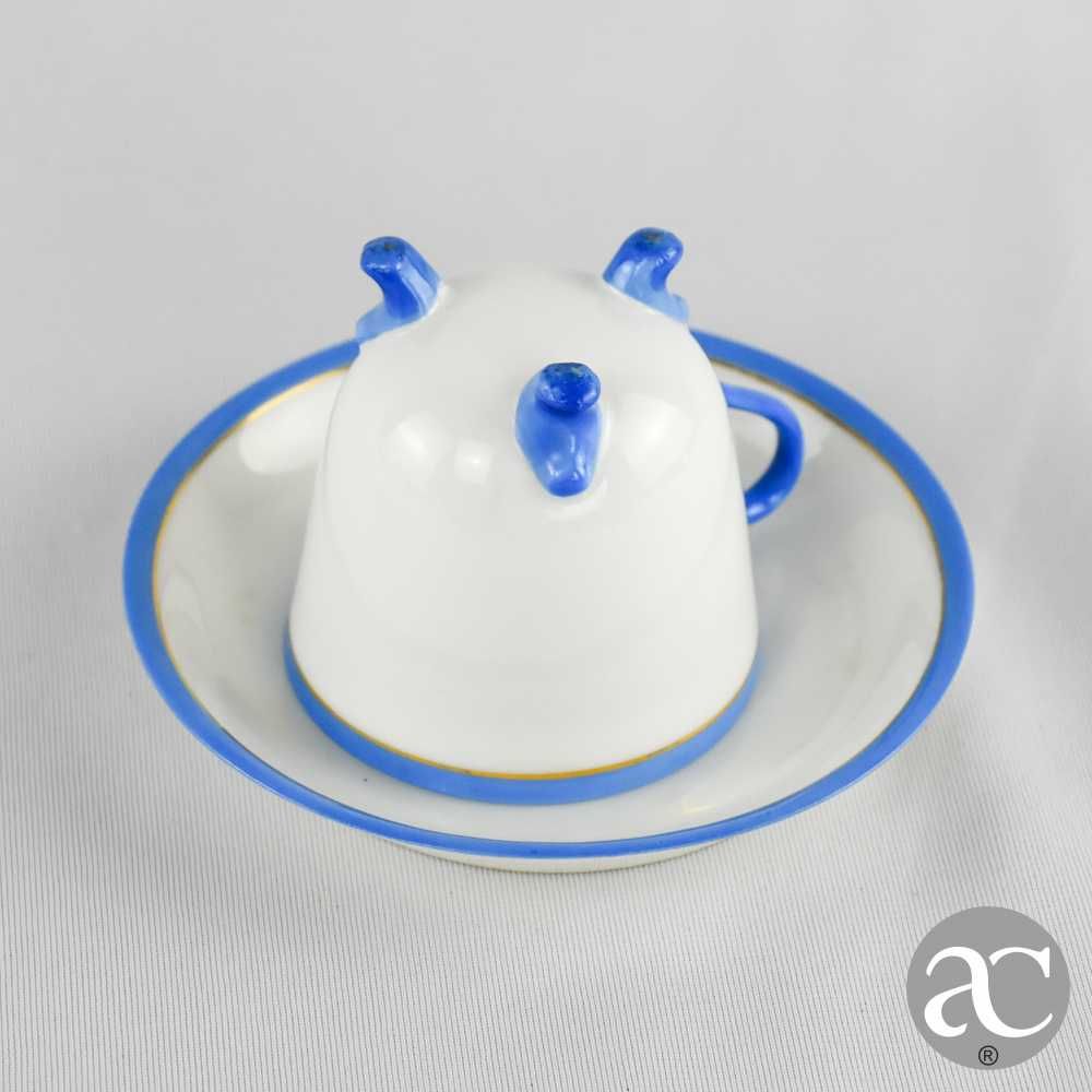 Par de chávenas em porcelana Europeia, séc. XIX