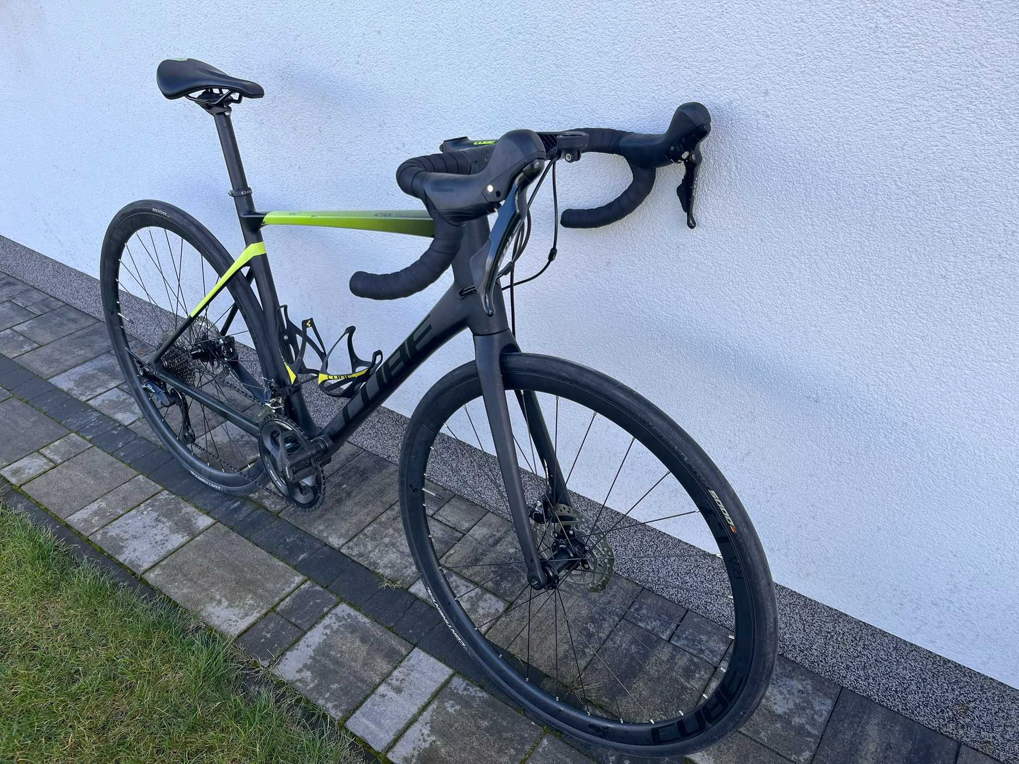 Rower szosowy CUBE Attain r. 56