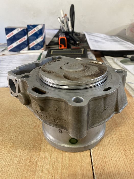 Cylinder z tłokiem KTM EXC 500 r12 sel. 94.96 Sxf 350 Sx 450