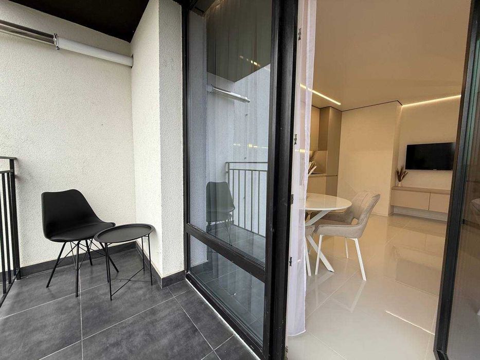 Укомплектована однокімнатна в Центрі