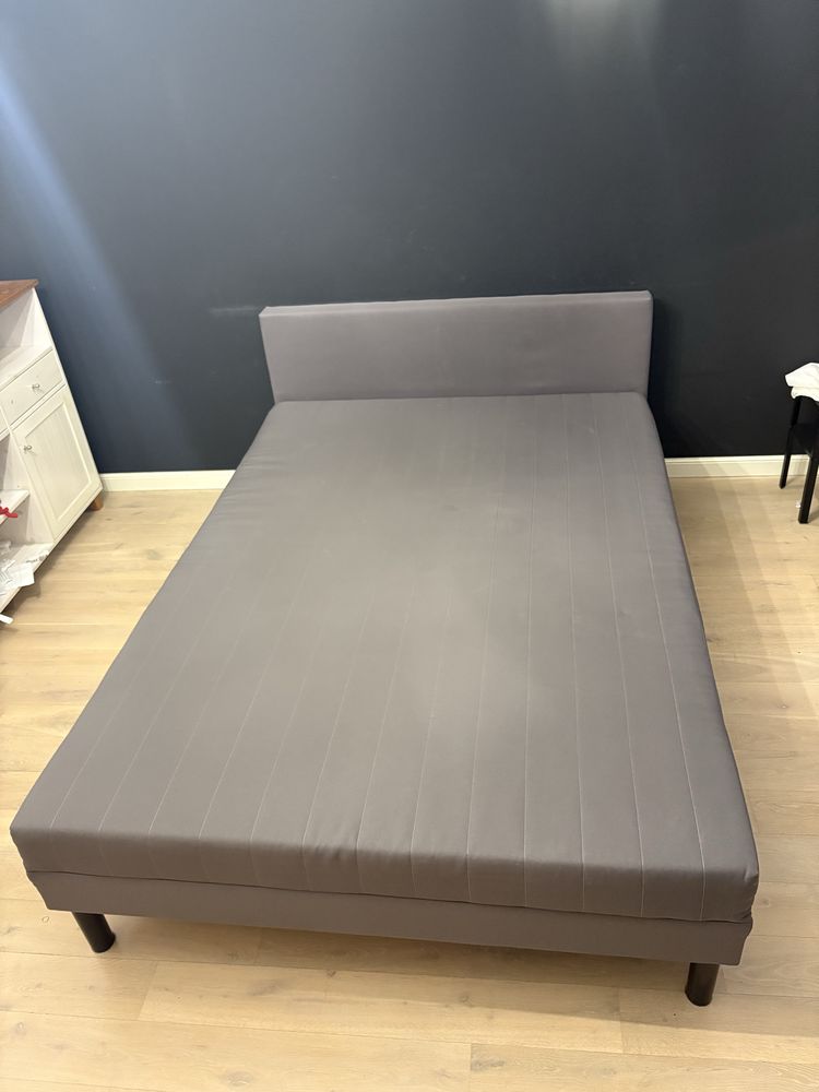 Sprzedam Łóżkoz Ikea