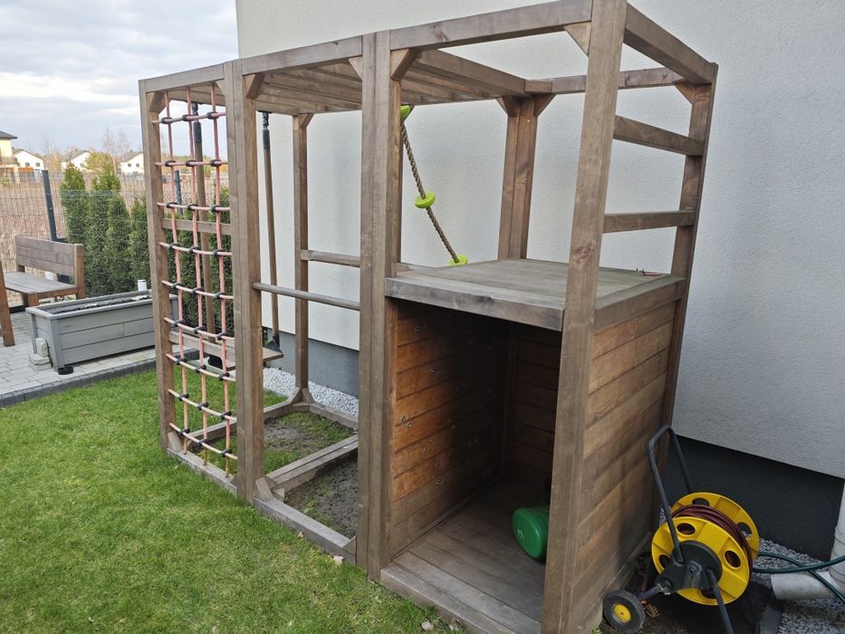 Plac zabaw robiony u stolarza na zamówienie z buczyny