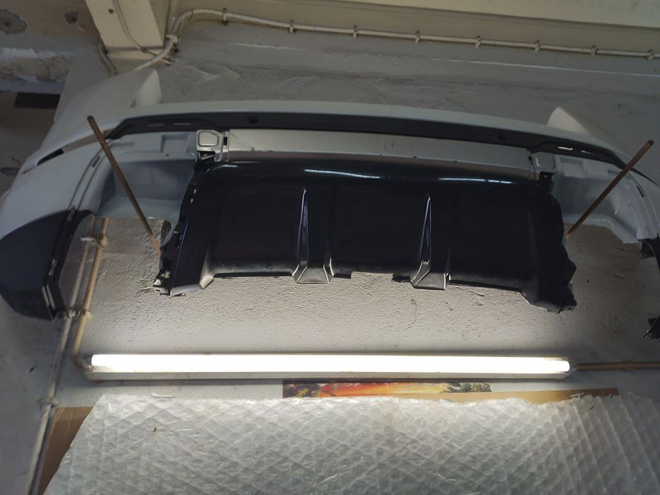 Range rover evoque (Lava farois)