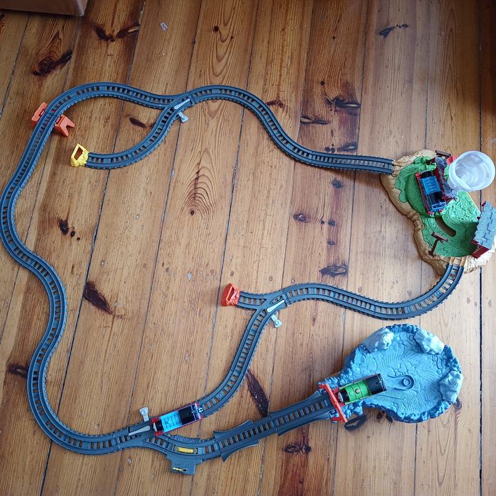 Thomas & friends Track Master 2 zestawy  wirujące tornado i klif