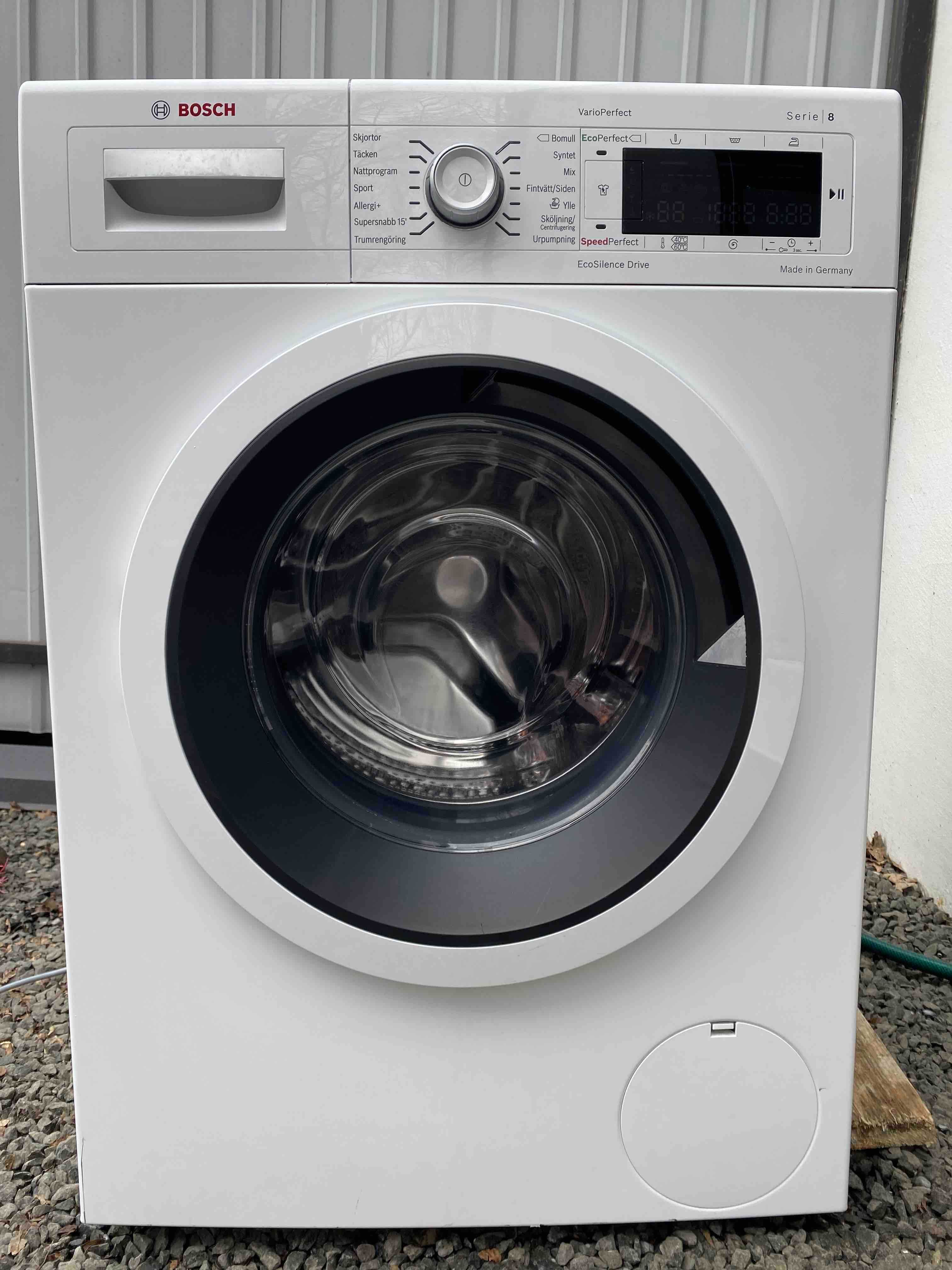 Пральна машина Bosch Serie 8 / A+++ /9 кг/EcoSilenceDrive/I-DOS