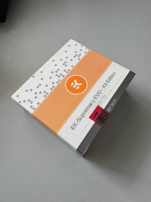 Водоблок EK-Supremacy EVO