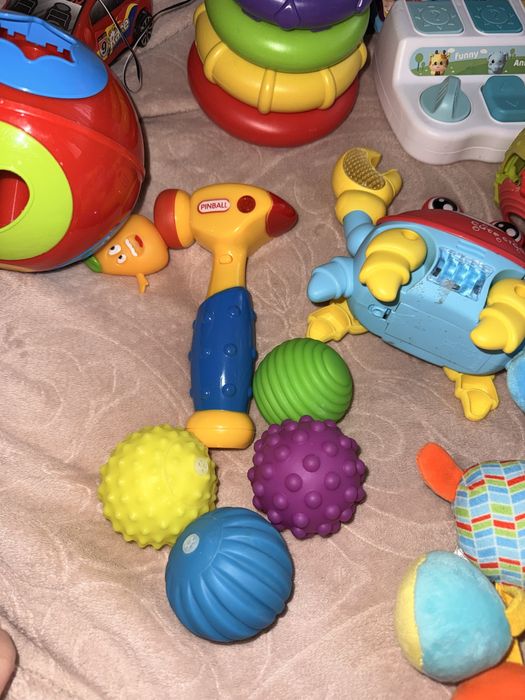 Іграшки для малят