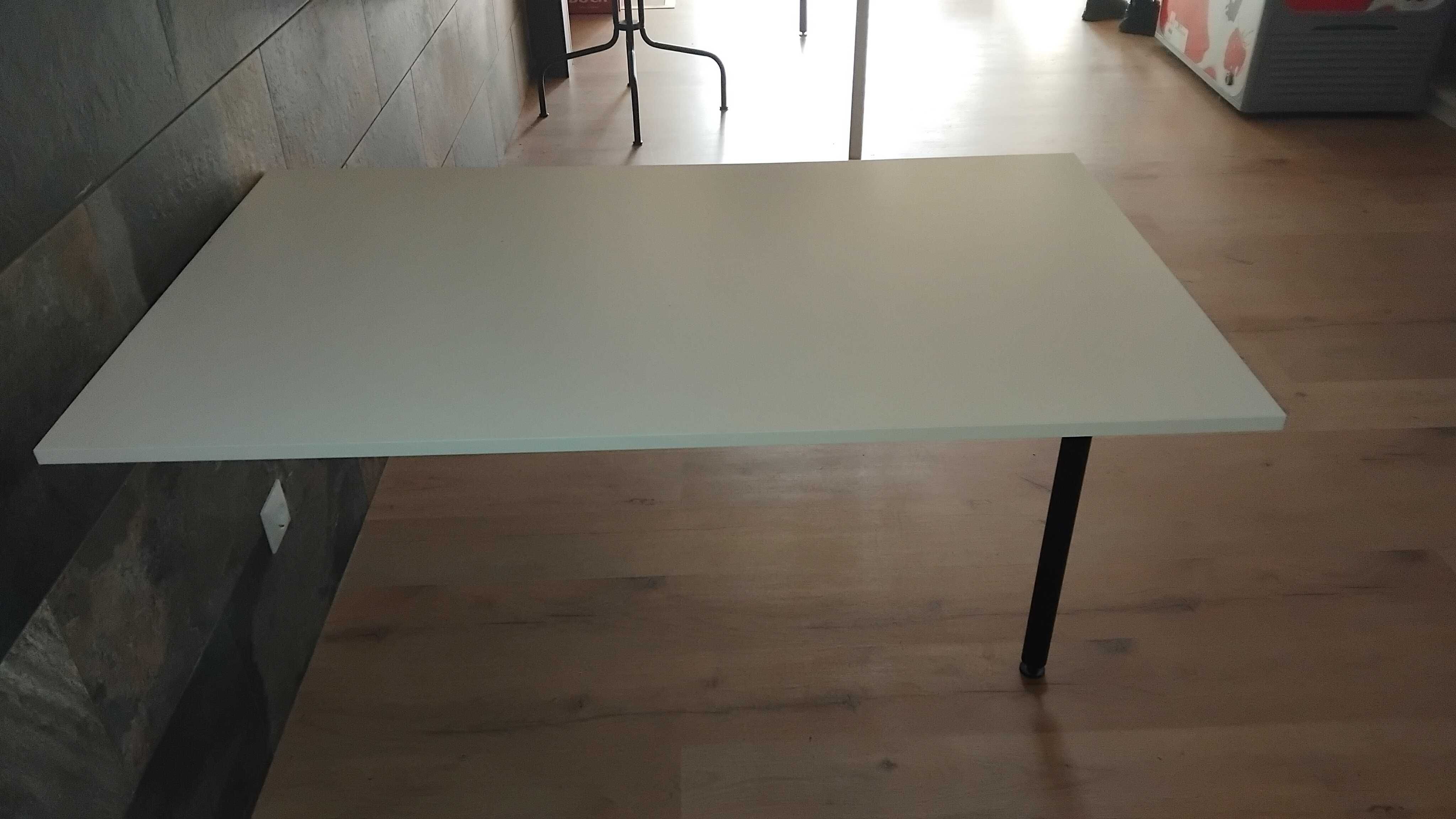 Tampo 120x70 com pé
