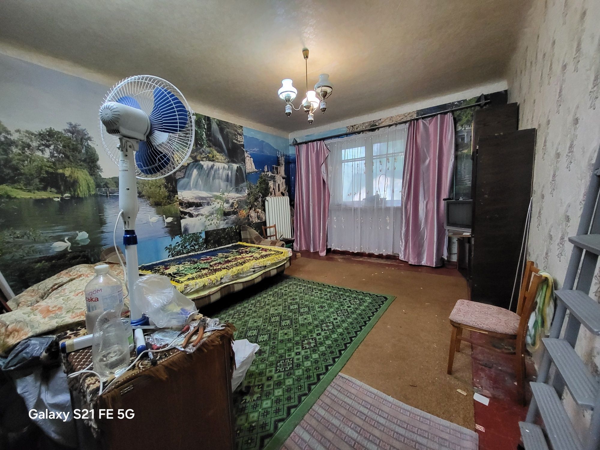 Продам 2 х комн.кв в районе Металлургов / 3 этаж / полномтражная