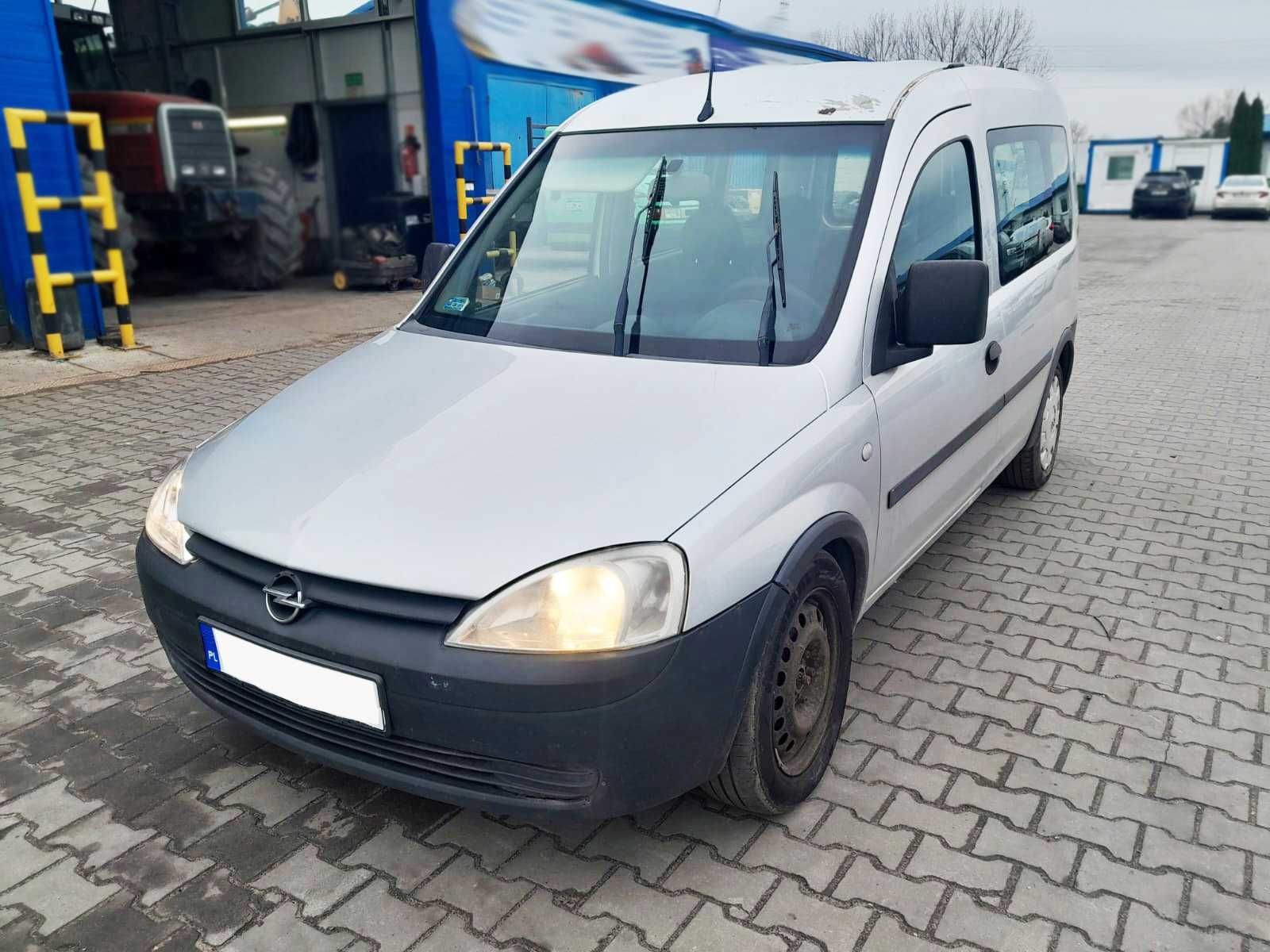 Opel Combo 1.7 CDTI 2008r. 5 osób