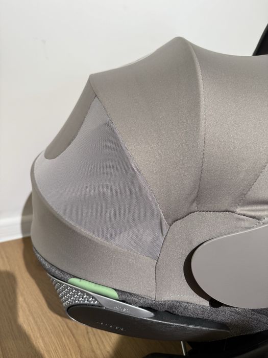 Автокрісло Cybex Platinum Cloud T i-size plus сірий з сіточкою