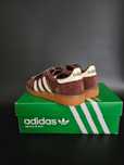 brązowy\Handball\adidas\nowy UnisexTrampki.39