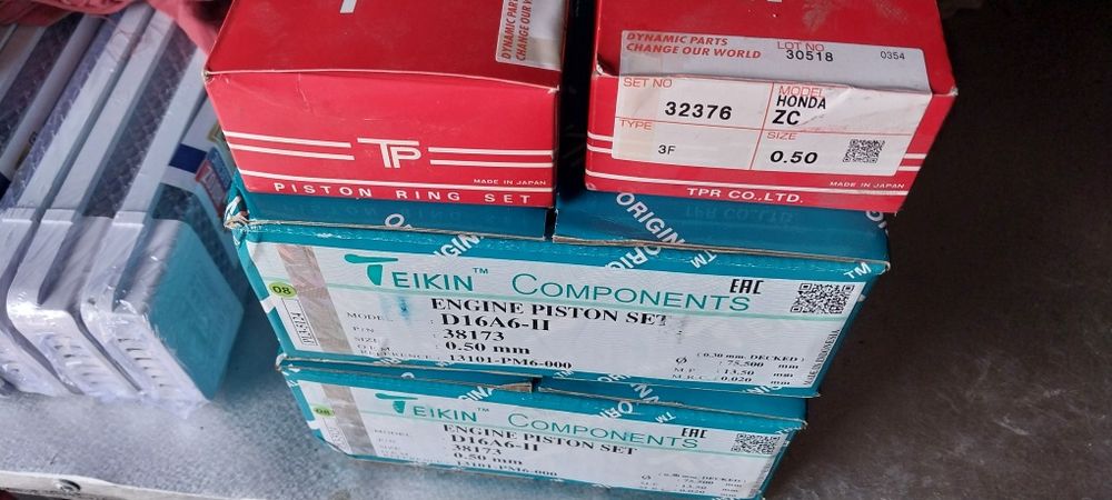 Ремонтні поршні з кільцями Епіка,Хонда по Teіkin D16A6-2