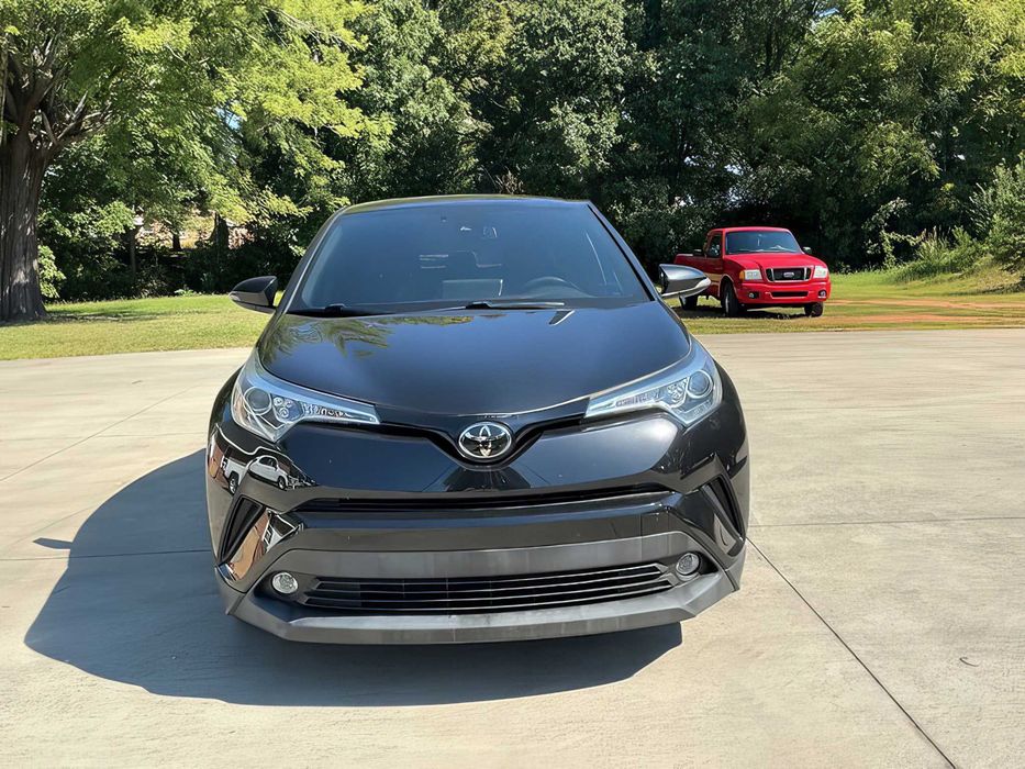 Toyota C-HR      2019