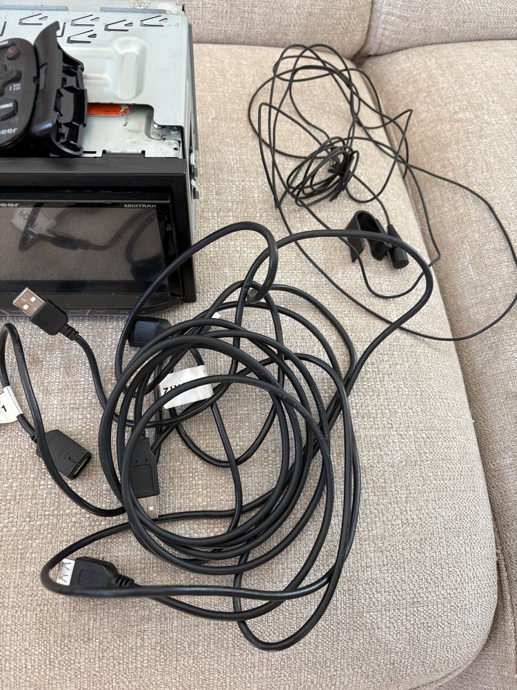 Radio 2 DIN Pioneer AVH-X8700BT pilot, bluetooth, zestaw głośnomówiący
