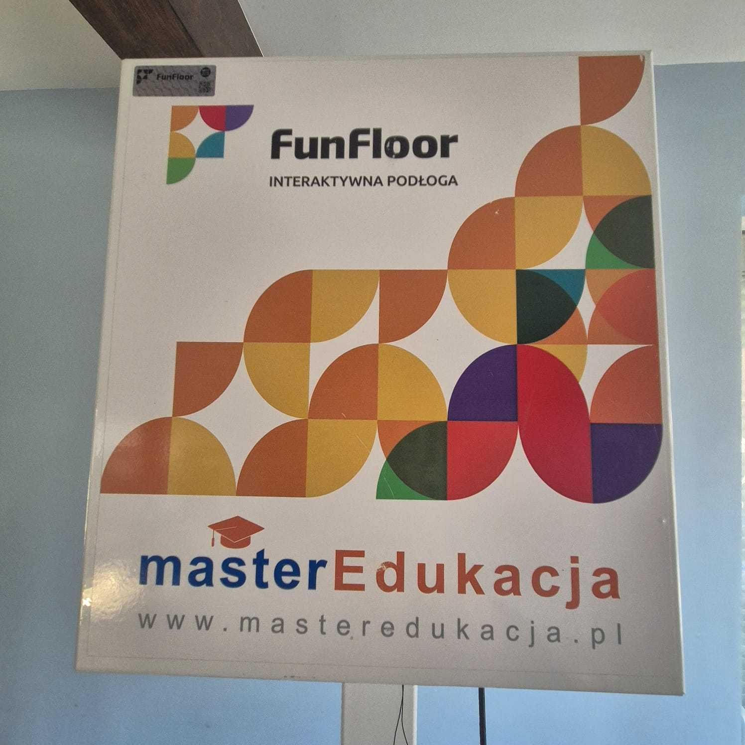 Interaktywna Podłoga FunFloor Edu mobilny 210 + statyw mobilny.